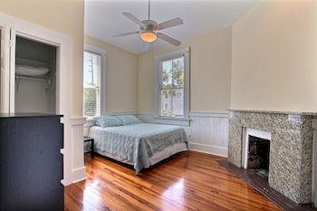 The Hawthorne By Low Country Rentals Чарлстън Екстериор снимка